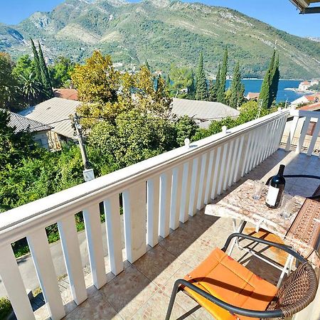 Apartment Rita Tivat Exterior photo