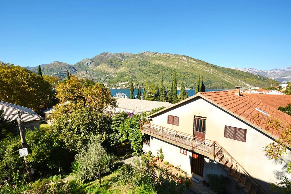 Apartment Rita Tivat Exterior photo