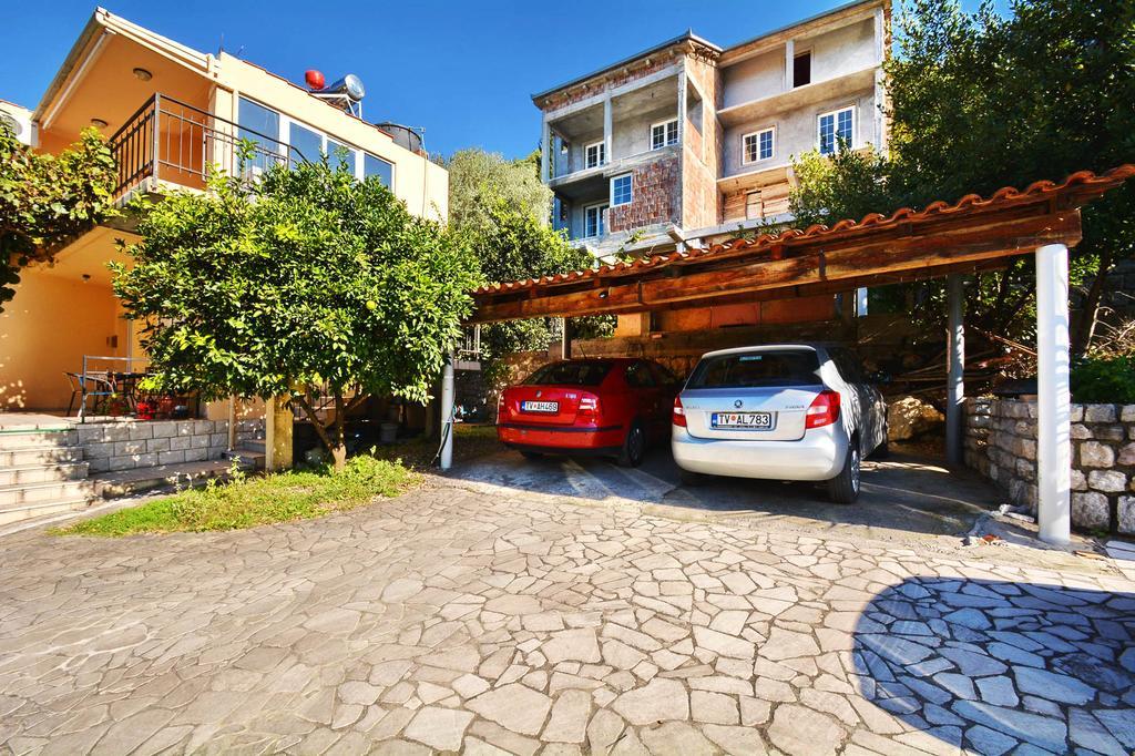 Apartment Rita Tivat Exterior photo