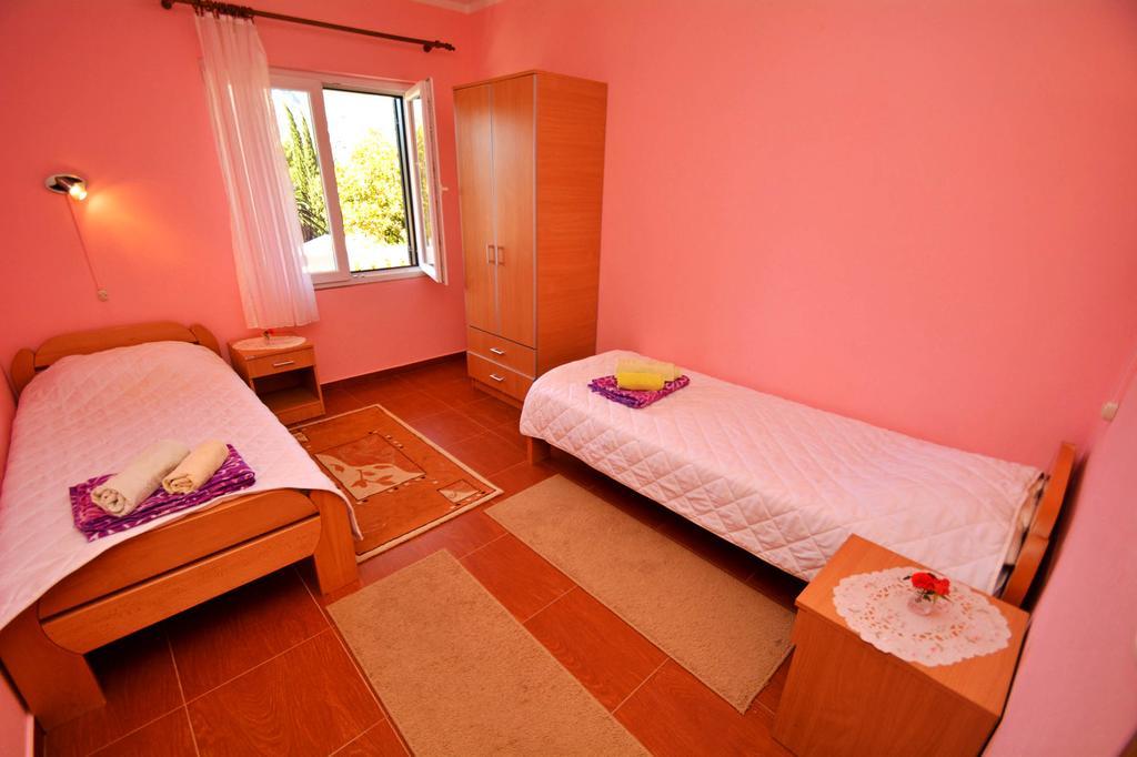Apartment Rita Tivat Exterior photo
